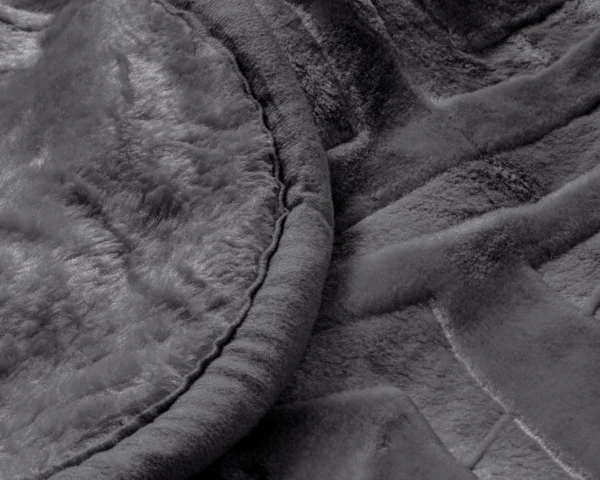 Deken Embossed Zeta Antraciet 200 x 240