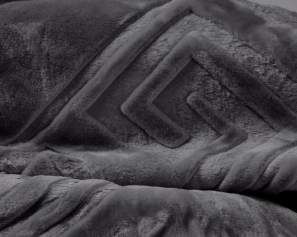 Deken Embossed Zeta Antraciet 200 x 240